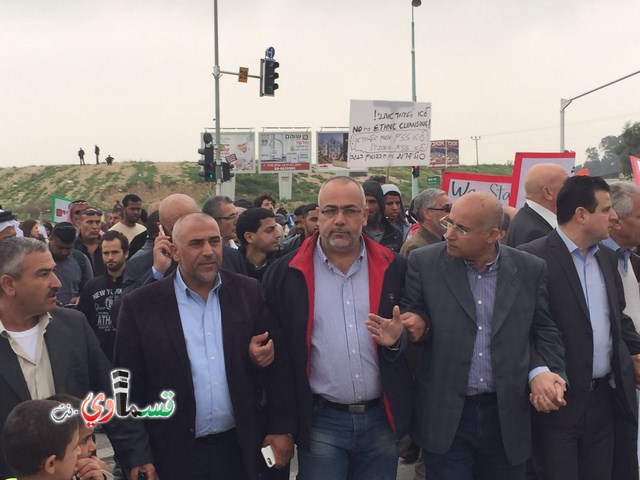 النقب: انطلاق تظاهرة بالنقب دعمًا لقريتي أم الحيران وعتير